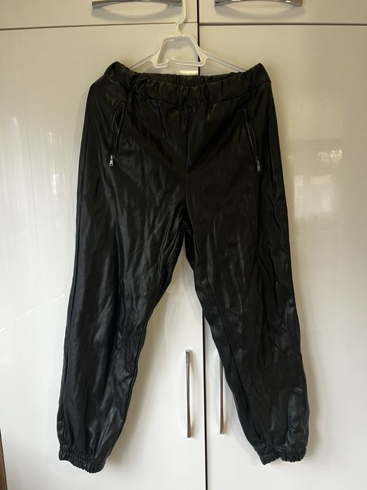 Продавам дамски дрехи