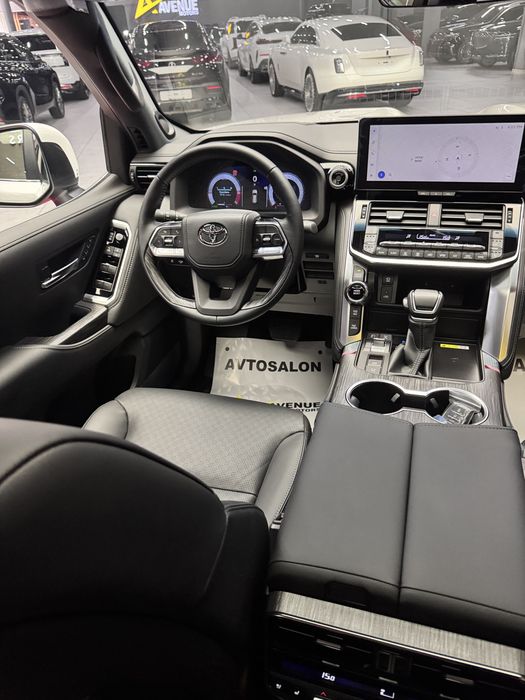 Продается Toyota LC300 3.5 hybrid