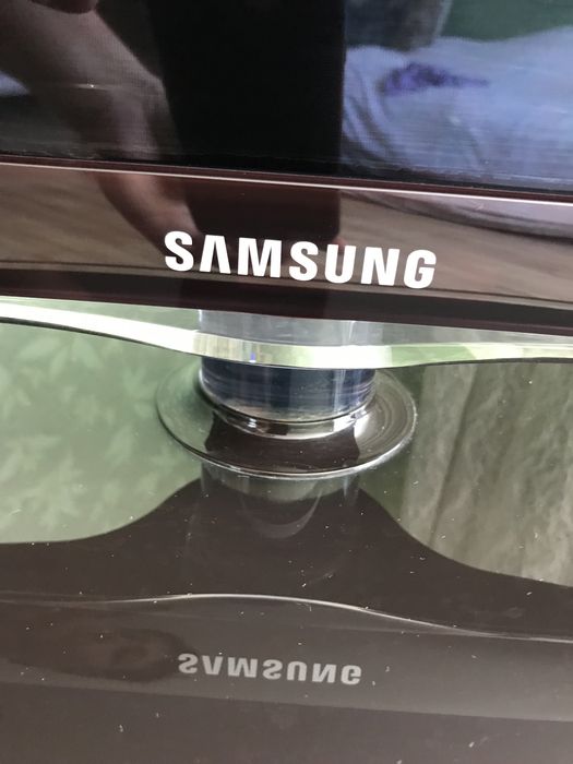 Телевизор  SAMSUNG  70000 тыс тенге