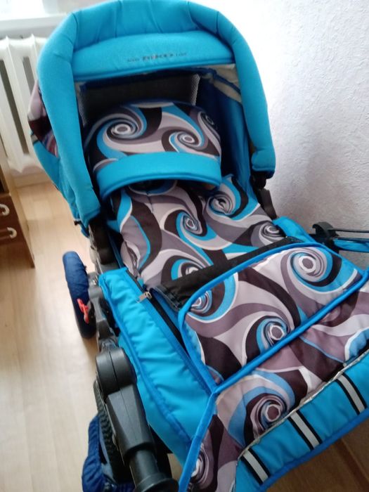 Продам детскую коляску