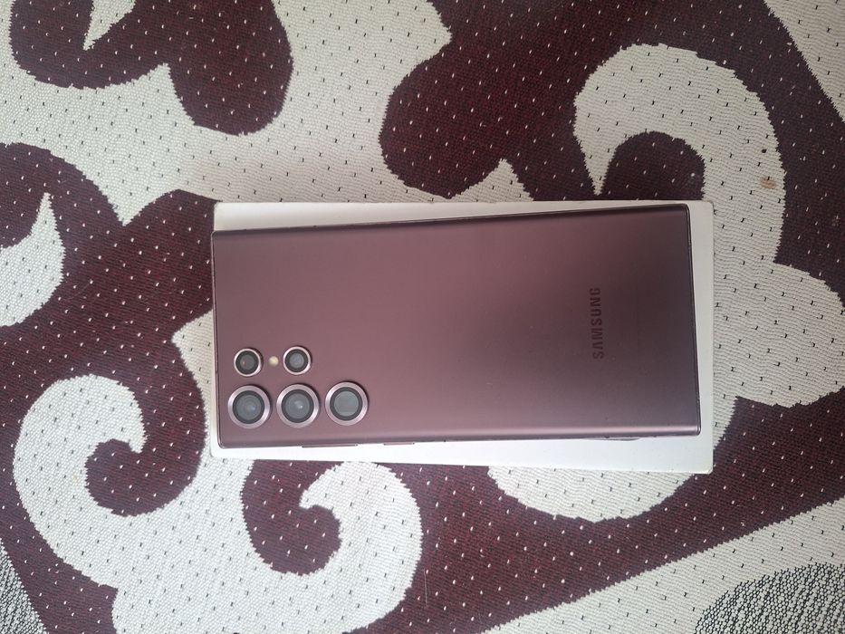 Samsung iphone продается