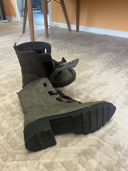 Зимни ботуши номер 40