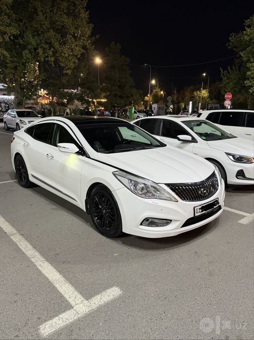 Hyundai granduer full moshina sotiladi