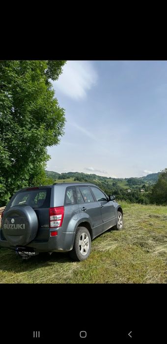 Vand sau schimb suzuki grand vitara -4x4 la buton- diesel  -3000 euro