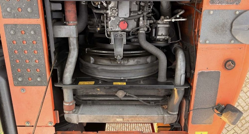 Экскватор HITACHI 140