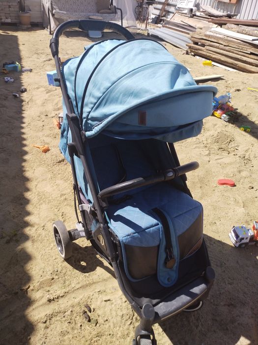 Продам коляску зимний и летний вариант