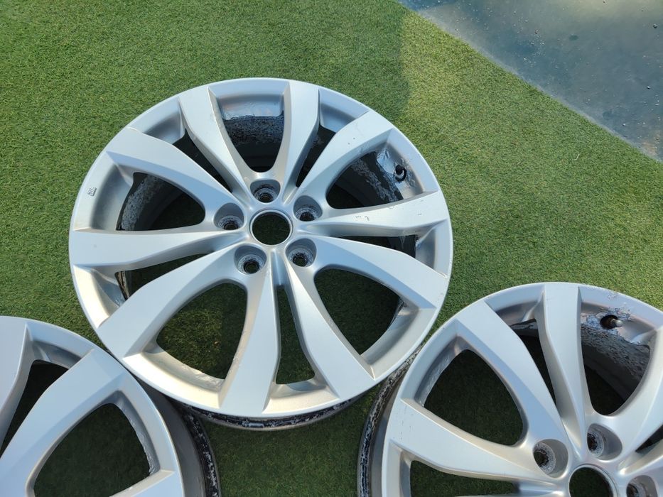 18 5x114.3 Mazda Kia лети джанти 5х114.3