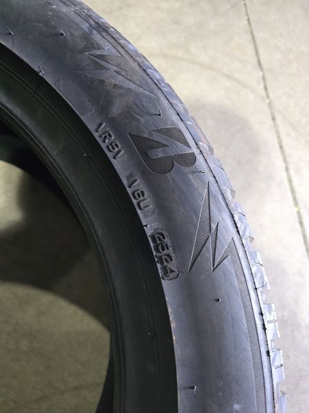 235/50/18 BRIDGESTONE 4бр