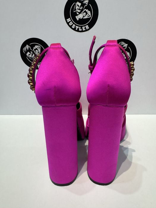 VERSACE Purple Satin Medusa Block Heel Pumps. Номер 37
