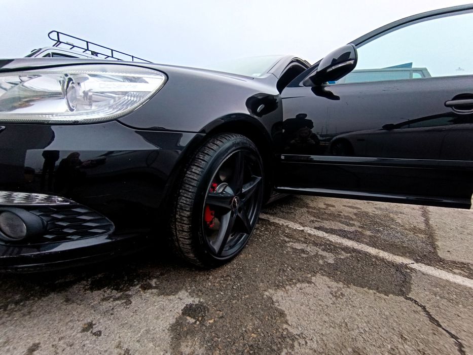 Шкода Октавия комби