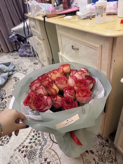 Цветы свежие все по 7000