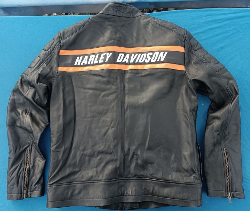 Кожено яке Harley Davidson M лятно / Харлей Дейвидсън
Пращам с преглед и тест. 
За Варна - лично предаване,