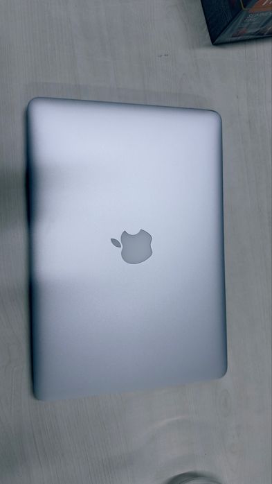 Mac book 2015 года