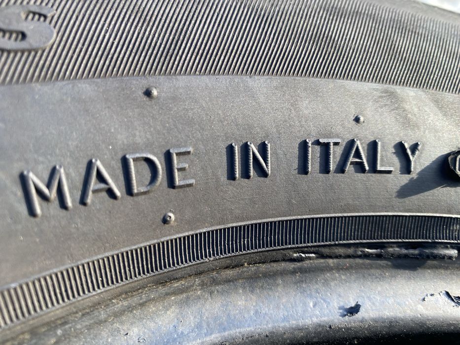 Шины 255/60/18 пара бу