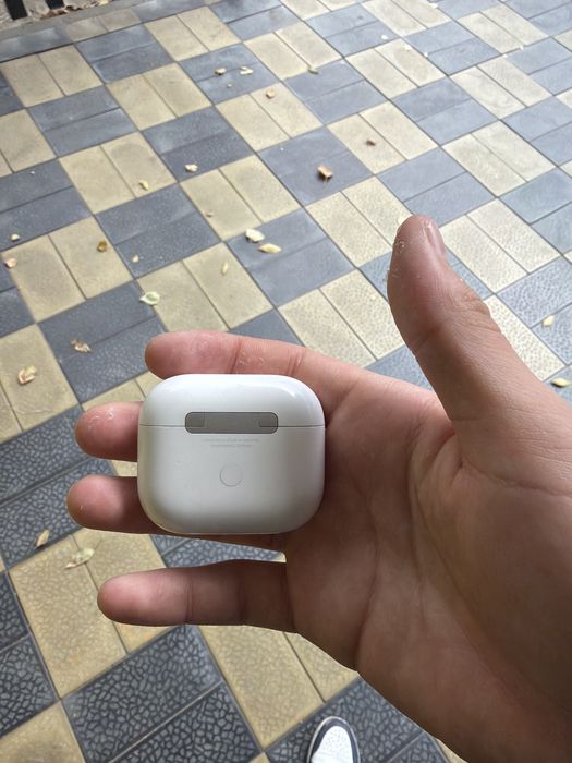 продам airpods 3 оригинал