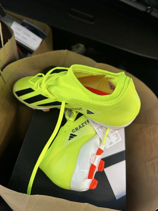 Три  модела бутонки Adidas Predator и F 50