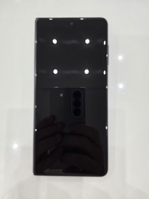 Honor Magic V3 512gb с гаранция