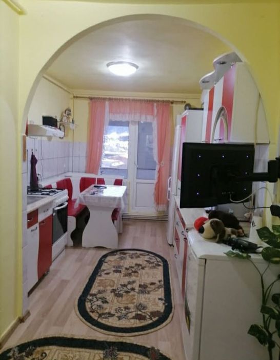 Vand apartament sau schimb cu casa pret 55000 euro negociabil