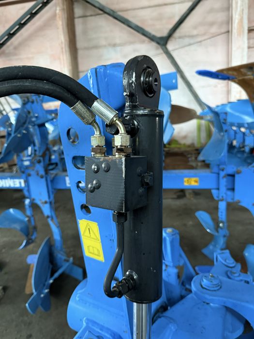 Lemken Europal 5. 4 korpus sotiladi