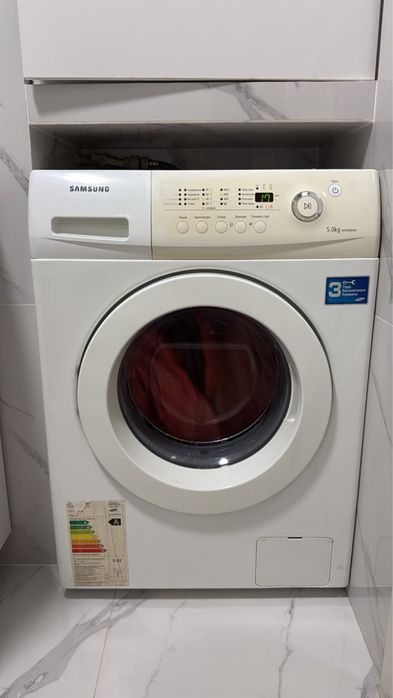 Продам машинка Samsung