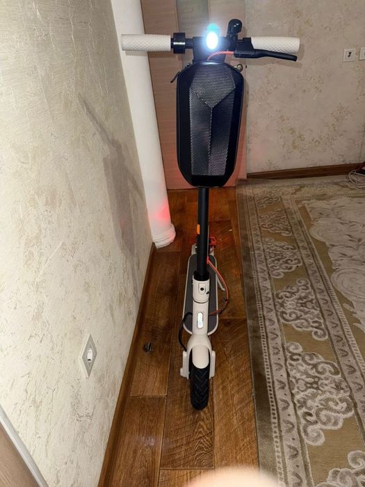 продаю электросамокат