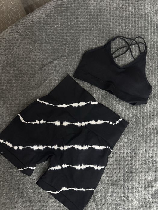 Продам женские вещи