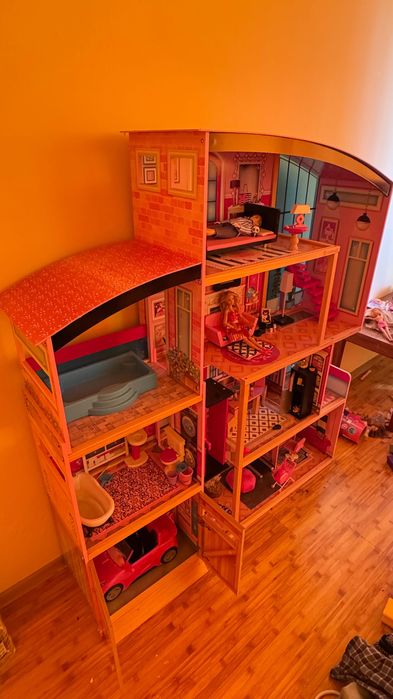 Casa de Păpuși Barbie