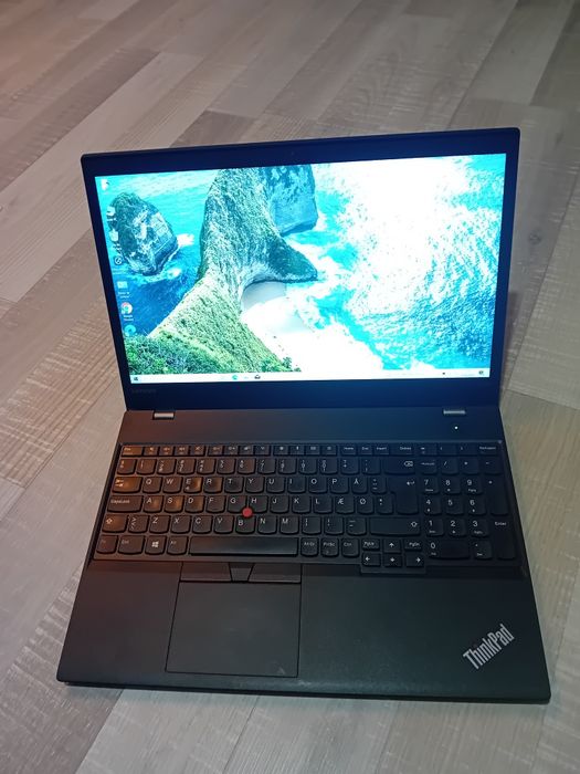 Lenovo Thinkpad T570.i7 gen6,8gb,ssd 1tb