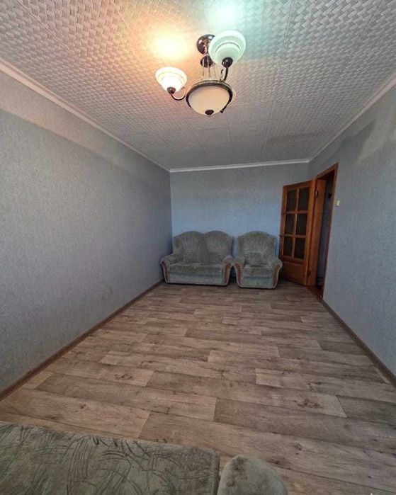Продается 2-ком к в 4-микрорайоне