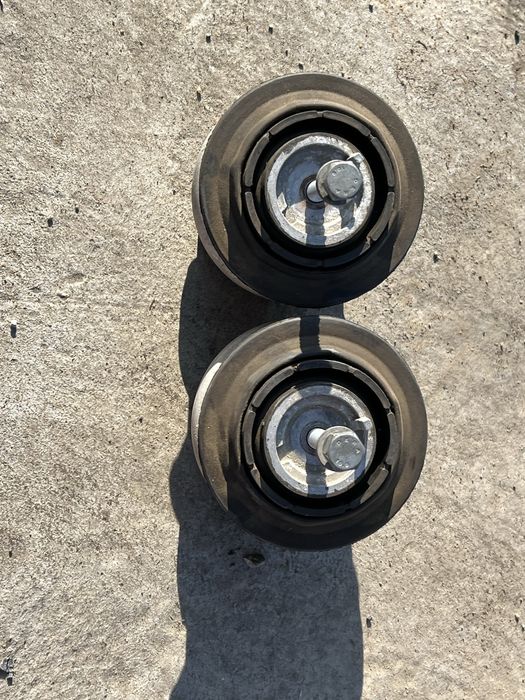 Подушки двигателя (матор)  M272  W211