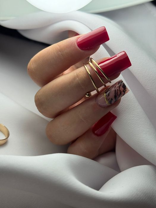 Aplic unghii gel la domiciliu