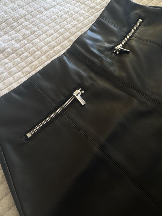 Пола-панталон Stradivarius