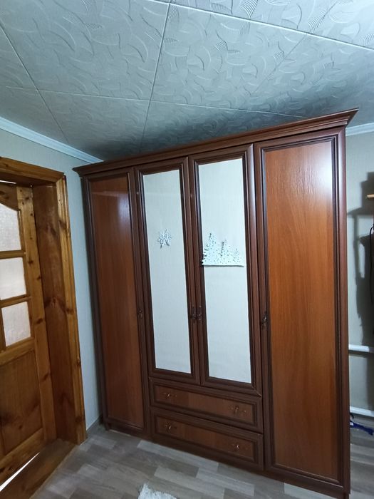 Шифоньер в отличном состоянии