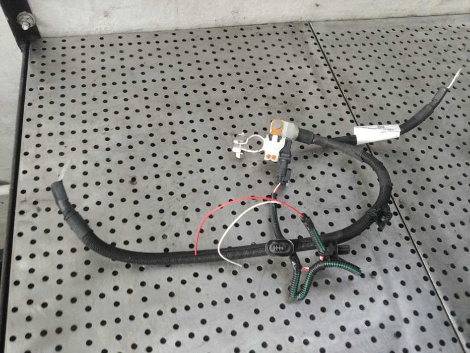 cablu borna baterie 1.2b hn09 peugeot 208  9863596280