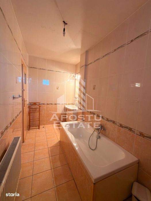 Apartament pretabil birouri, 4 incaperi, 130 mp, Central Timisoara