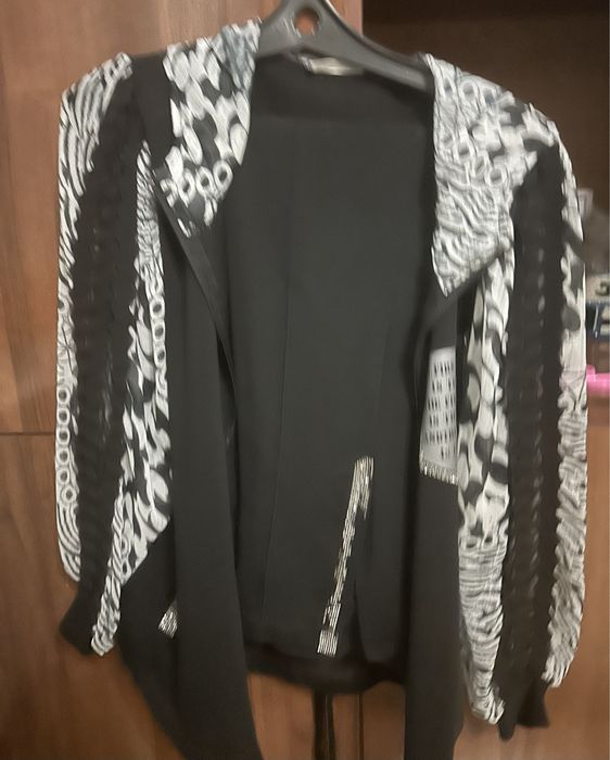 Одежда сатылады