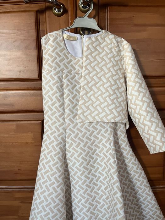 Красивое платье на девочку