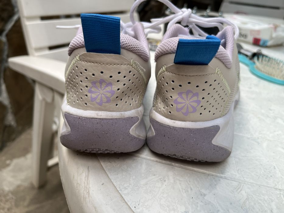 Дамски маратонки Nike