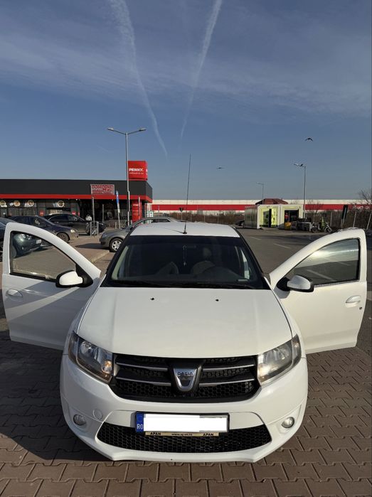 Vând Dacia Logan 2014