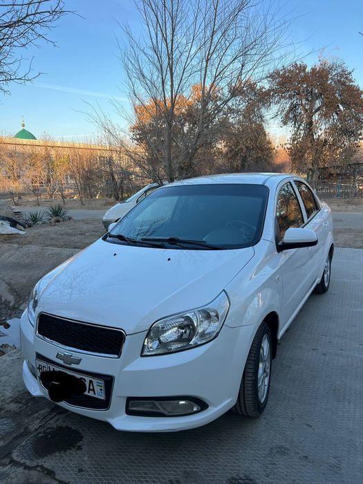 Продаётся автомобиль Nexia r3