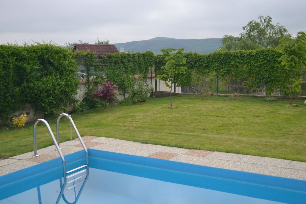 Imobil situat la intrare in Gherla pe DN 1C