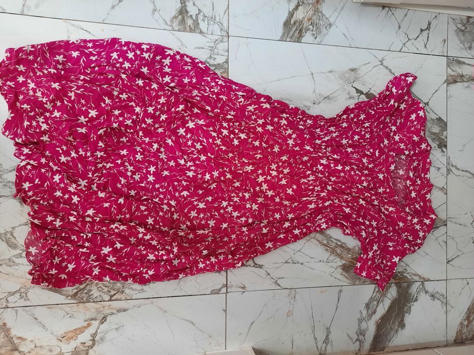 Отдам даром вещи женские