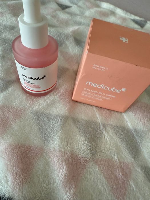 Medicube Age- R Booster Pro + подарък