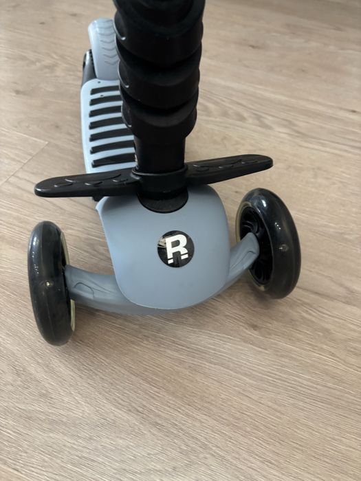 Детский самокат.