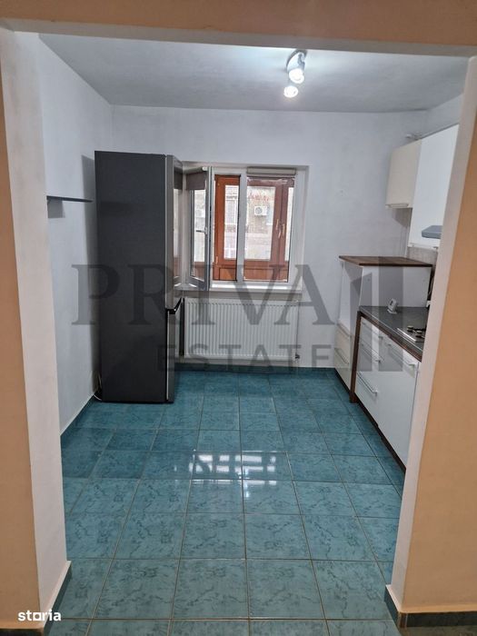 Apartament decomandat 2 camere, 57 m, etaj 4, Soarelui