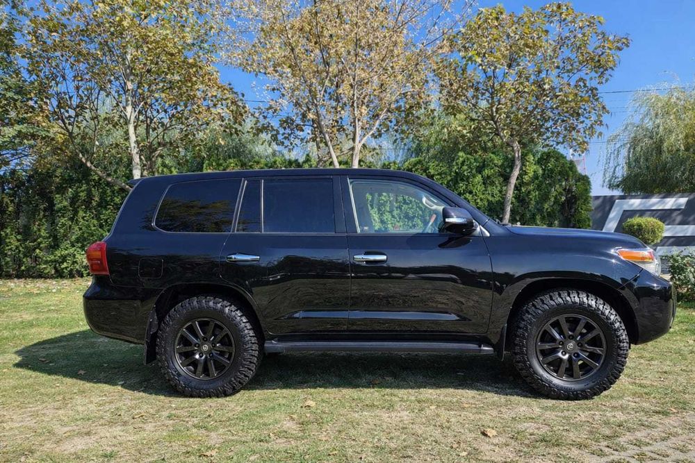 vand toyota land cruiser v 8 4.5 diesel 2013