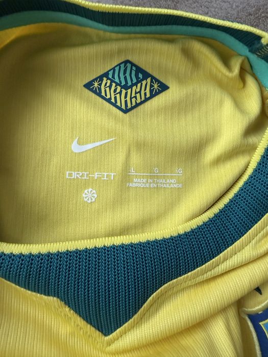 Tricou Fotbal Brazilia Echipament Principal Nike - NOU cu etichetă, Mărimea L