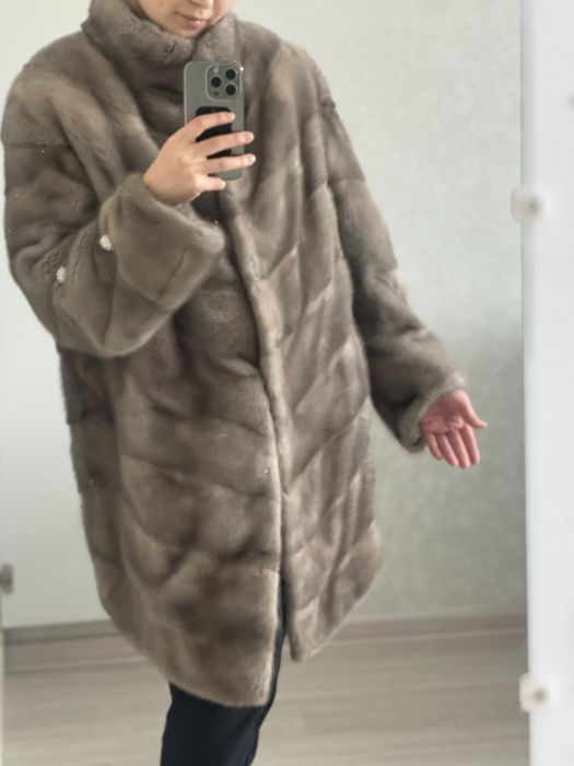 Продам норковую шубу