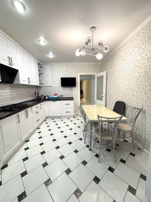 Продается 3х ком Кадыр Мырза 3/6