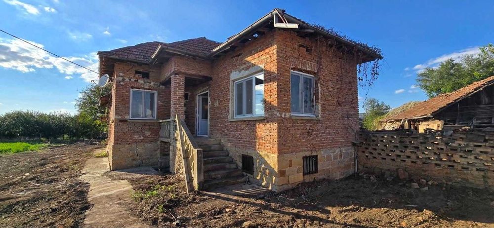 Къща в село Върбица